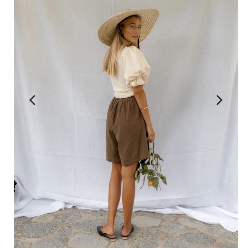 Yoli & Otis Maggie Linen Shorts - Picture 2 of 8